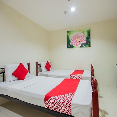 Oyo 707-908 Salinas Suites Cebu Exterior photo