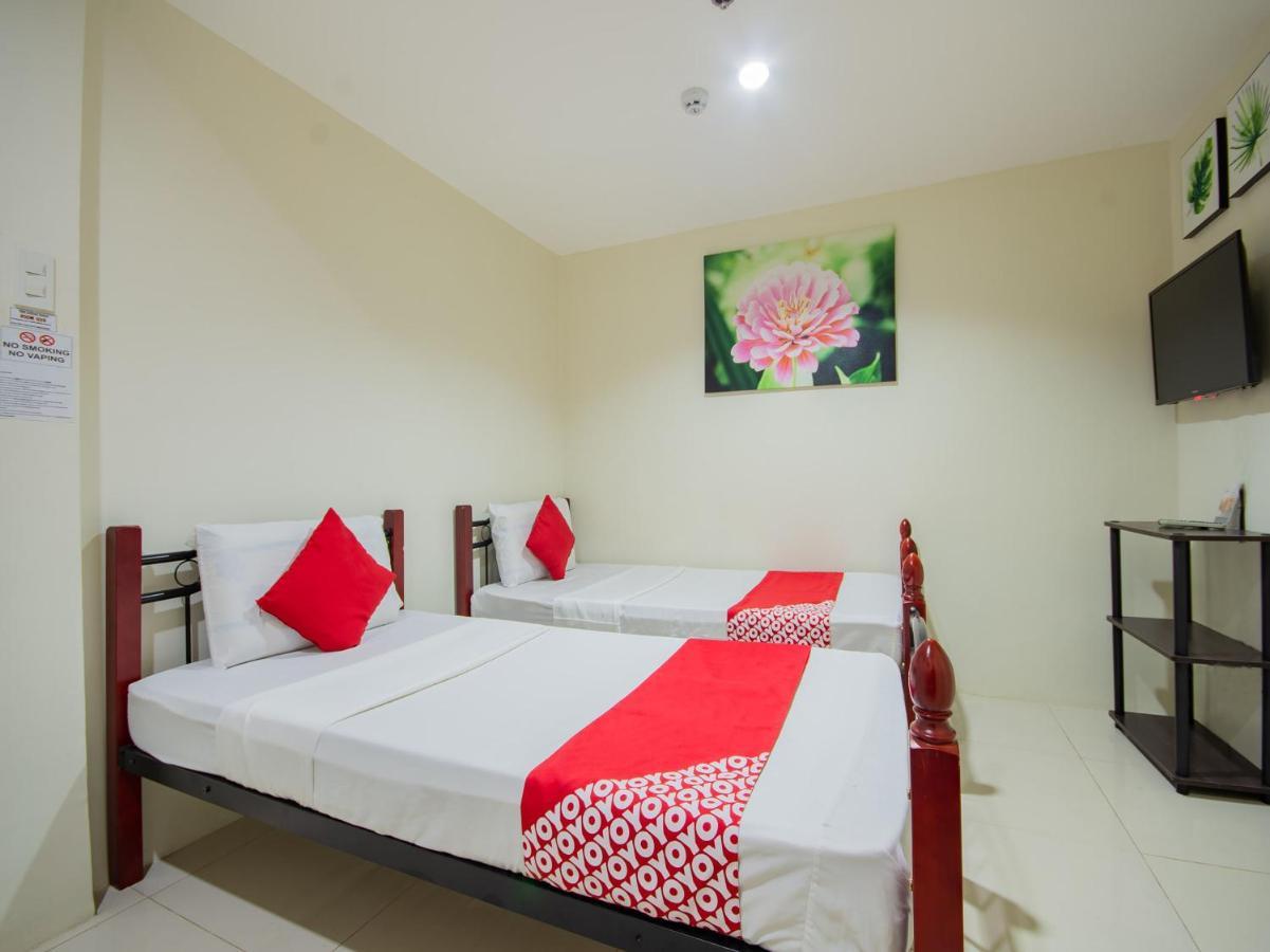 Oyo 707-908 Salinas Suites Cebu Exterior photo